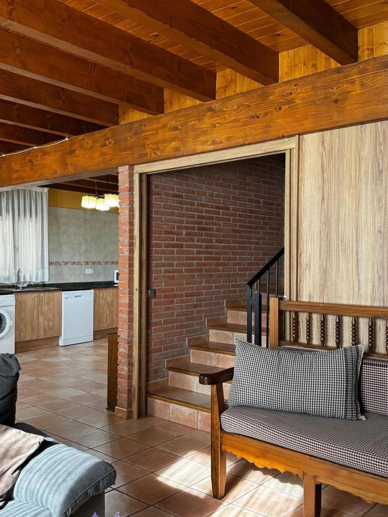 Spacious House In Ogassa With Terrace And Bbq מראה חיצוני תמונה